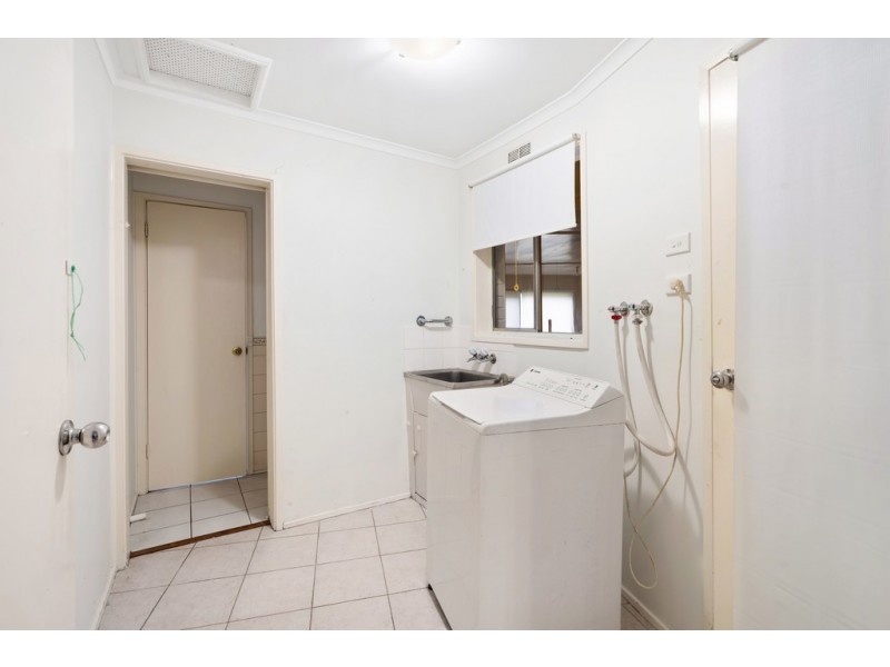 31 Buckmaster Drive, Mill Park VIC 3082
