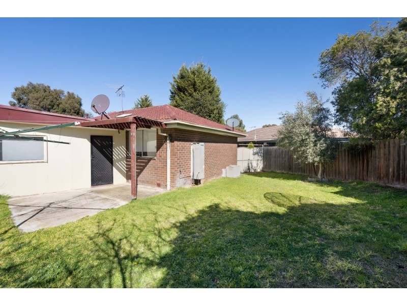 31 Buckmaster Drive, Mill Park VIC 3082