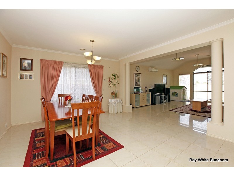 63 Jasmine Drive, Mill Park VIC 3082