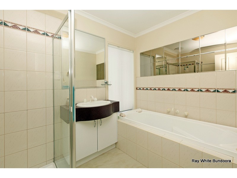 63 Jasmine Drive, Mill Park VIC 3082