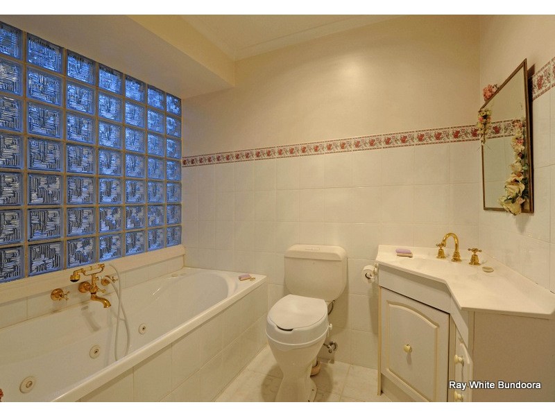 34 Luton Way, Bundoora VIC 3083