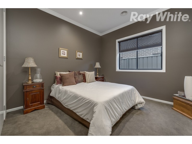 13 Greig Drive, Mernda VIC 3754