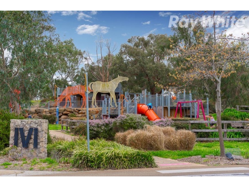 13 Greig Drive, Mernda VIC 3754