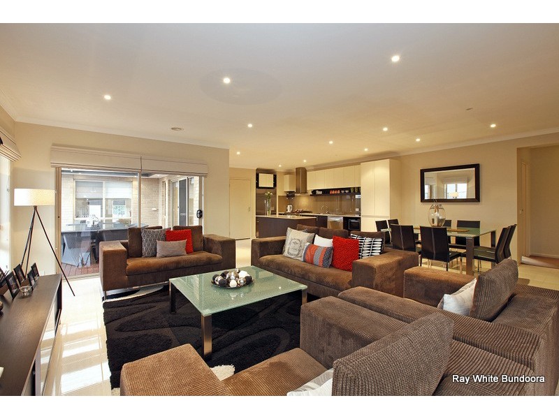 31 Bloomfield Drive, South Morang VIC 3752