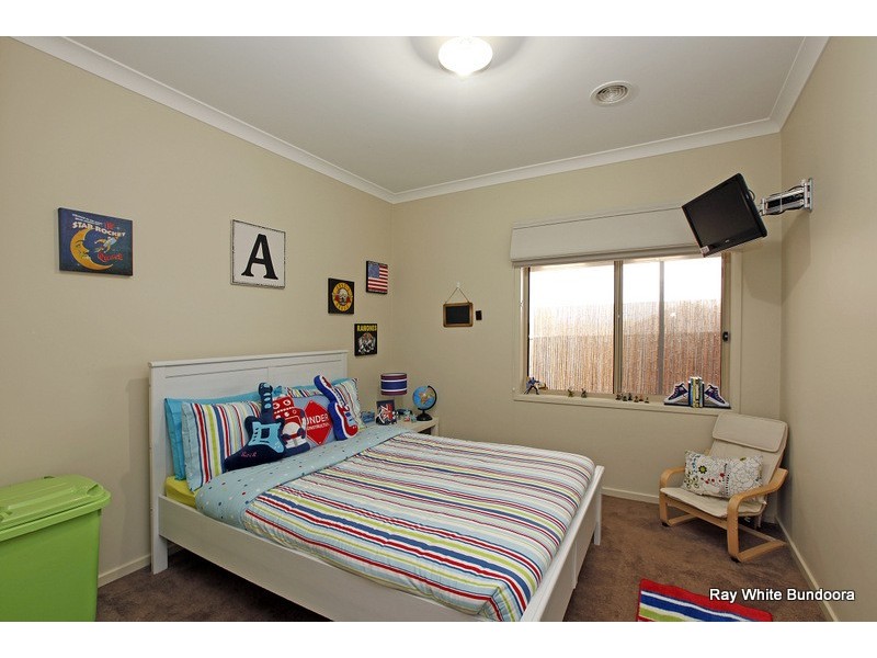31 Bloomfield Drive, South Morang VIC 3752