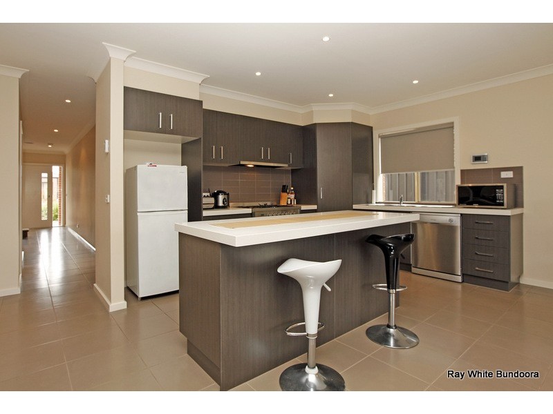 44 Highbury Circuit, Craigieburn VIC 3064