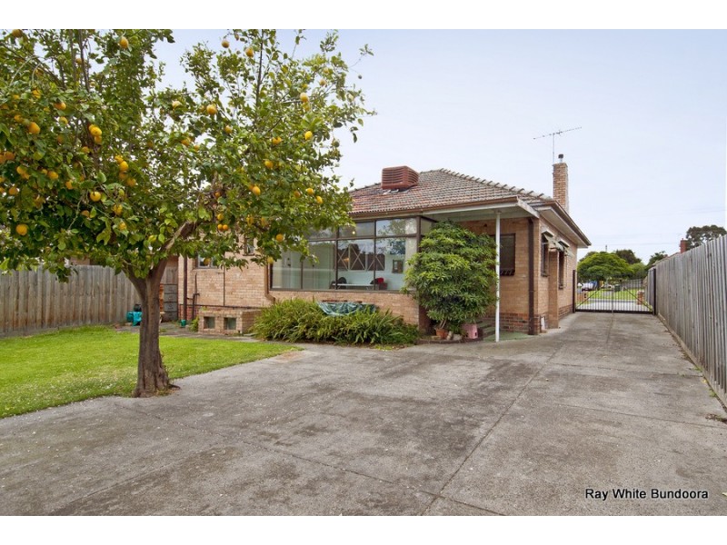 33 Waxman Parade, Brunswick VIC 3056