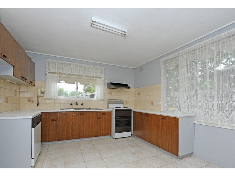 22 Leeanne Crescent, Bundoora VIC 3083