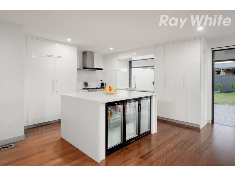 6 Cameron Parade, Bundoora VIC 3083