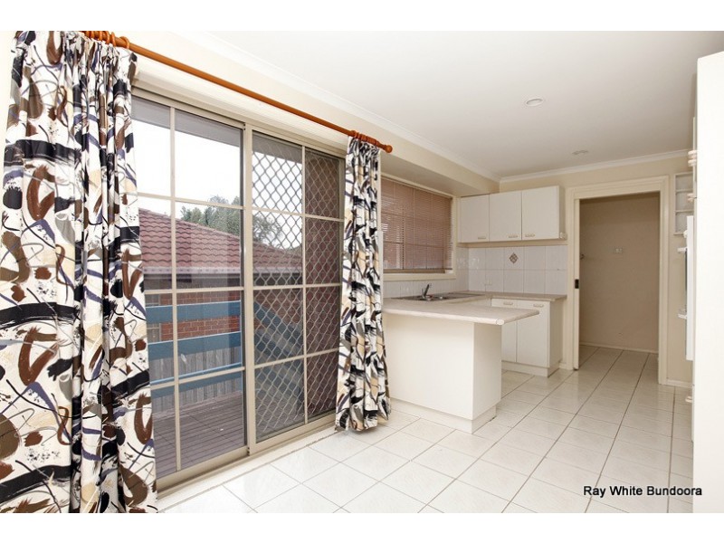 63 Bowman Drive, Mill Park VIC 3082