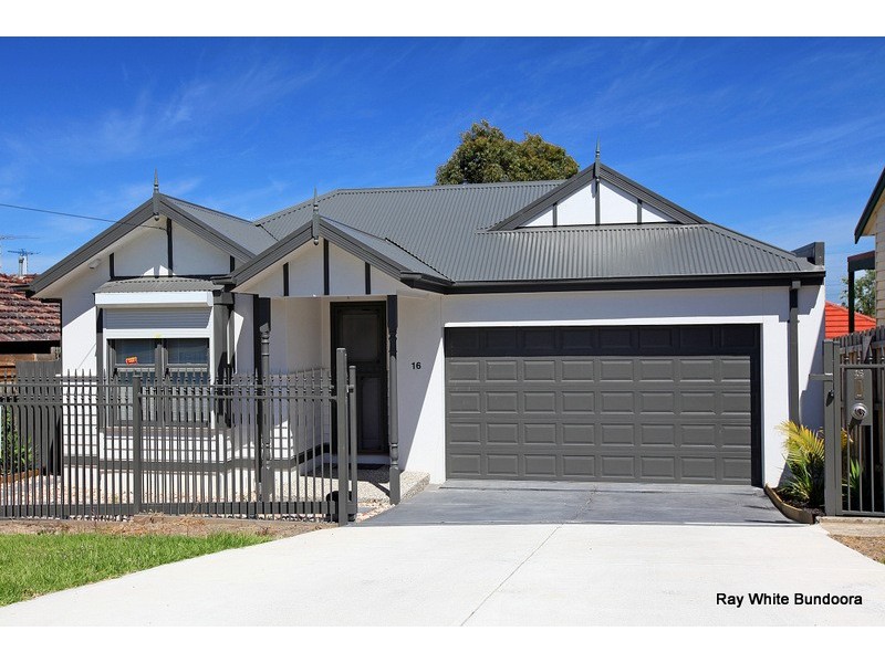 16 Robinson Road, Reservoir VIC 3073