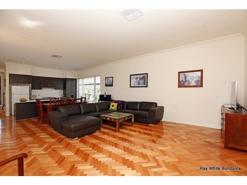 16 Robinson Road, Reservoir VIC 3073