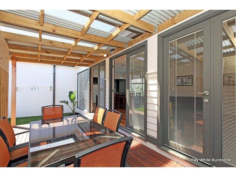 16 Robinson Road, Reservoir VIC 3073