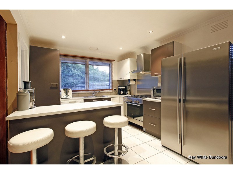 15 Cambridge Way, Bundoora VIC 3083