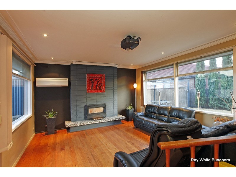 15 Cambridge Way, Bundoora VIC 3083