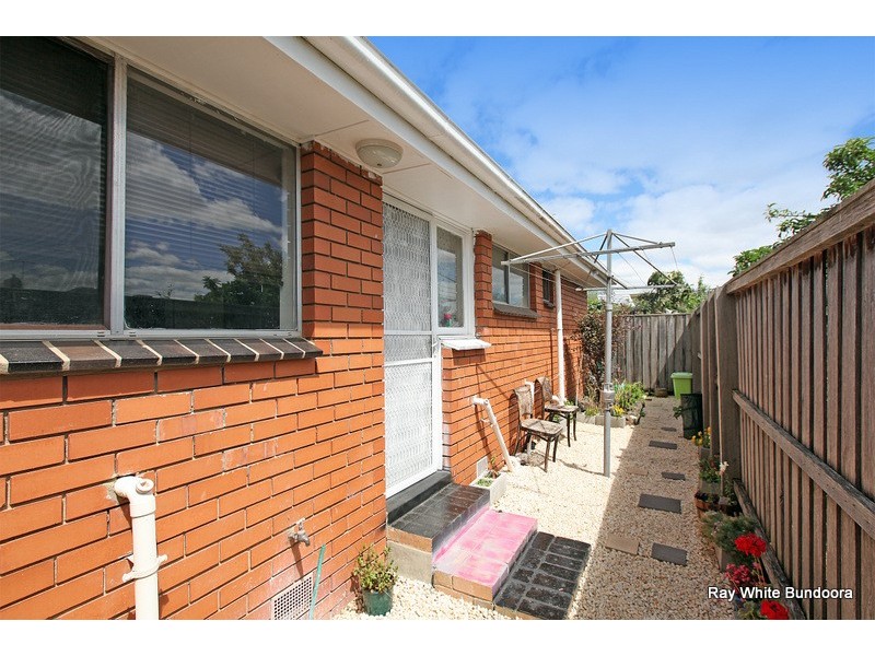 4/6 Bradshaw Street, Kingsbury VIC 3083