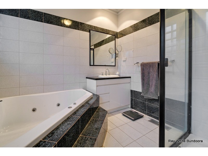 13 Cheadle Crescent, Bundoora VIC 3083