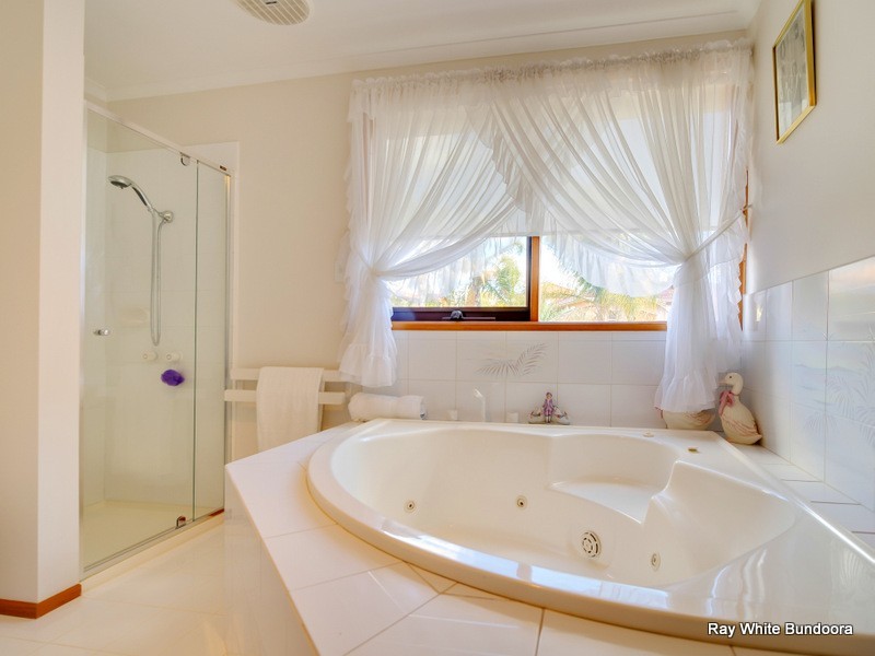 41 Cheadle Crescent, Bundoora VIC 3083