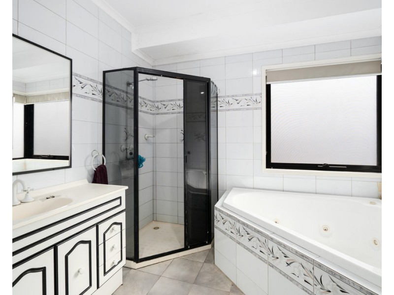 26 Romeo Court, Mill Park VIC 3082