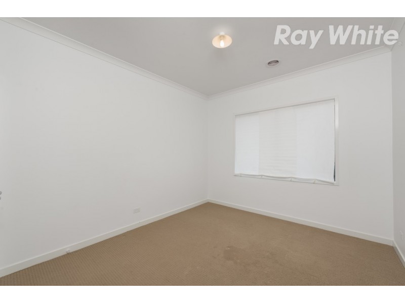 2 Saintly Drive, South Morang VIC 3752