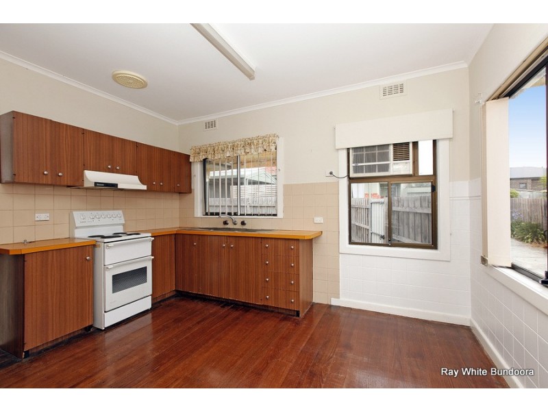 1/14 Clunes Street, Kingsbury VIC 3083