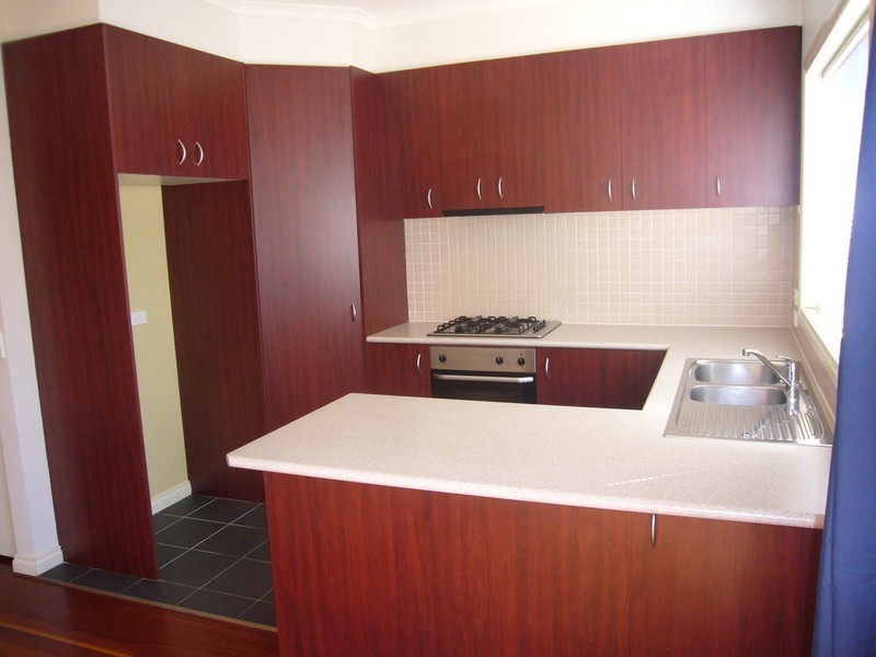 18 Westwood Drive, Mill Park VIC 3082