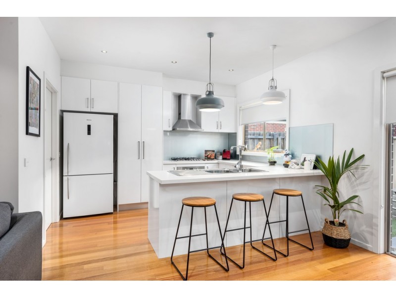 3/107 Barton Street, Reservoir VIC 3073