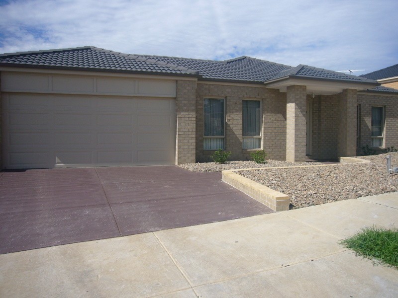 9 Viewpoint Avenue, Mernda VIC 3754