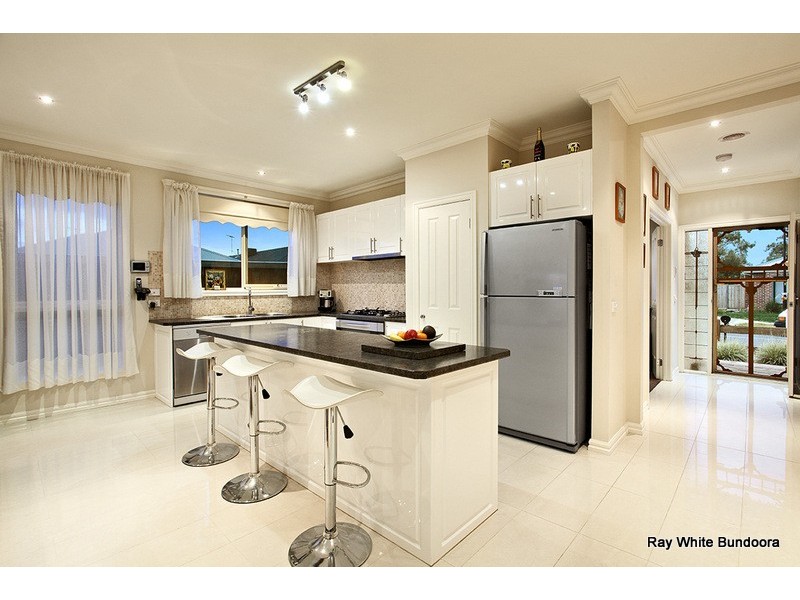 27 Gunghalin Drive, Doreen VIC 3754