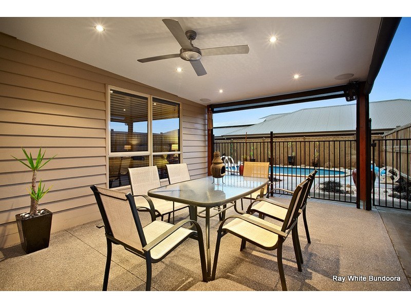 27 Gunghalin Drive, Doreen VIC 3754