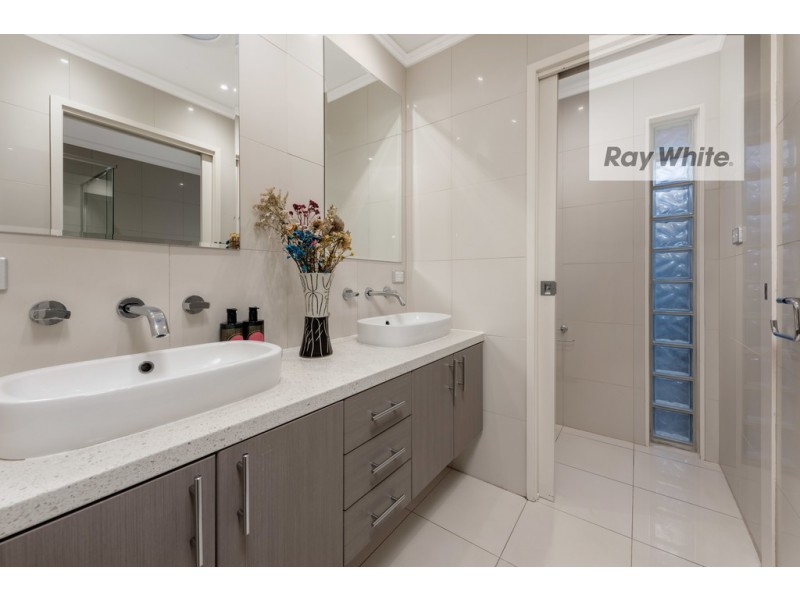 37 Greenwood Drive, Bundoora VIC 3083