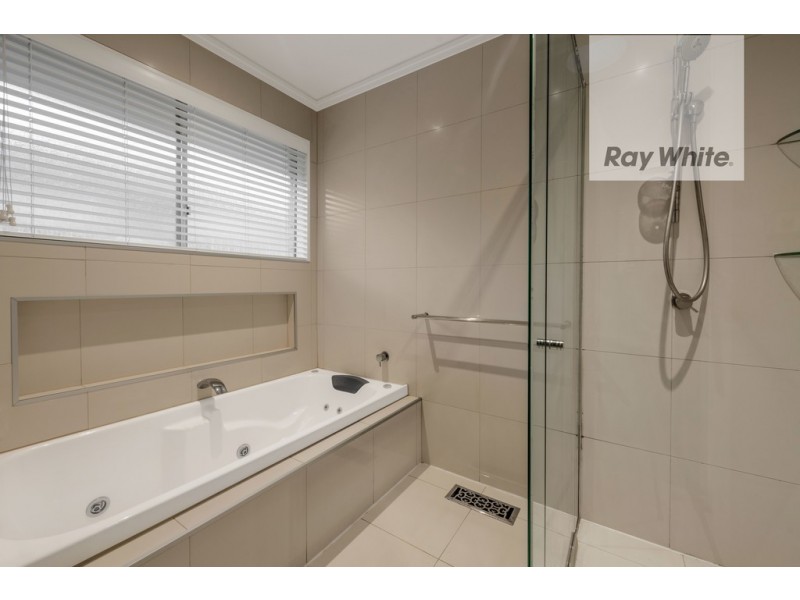 37 Greenwood Drive, Bundoora VIC 3083