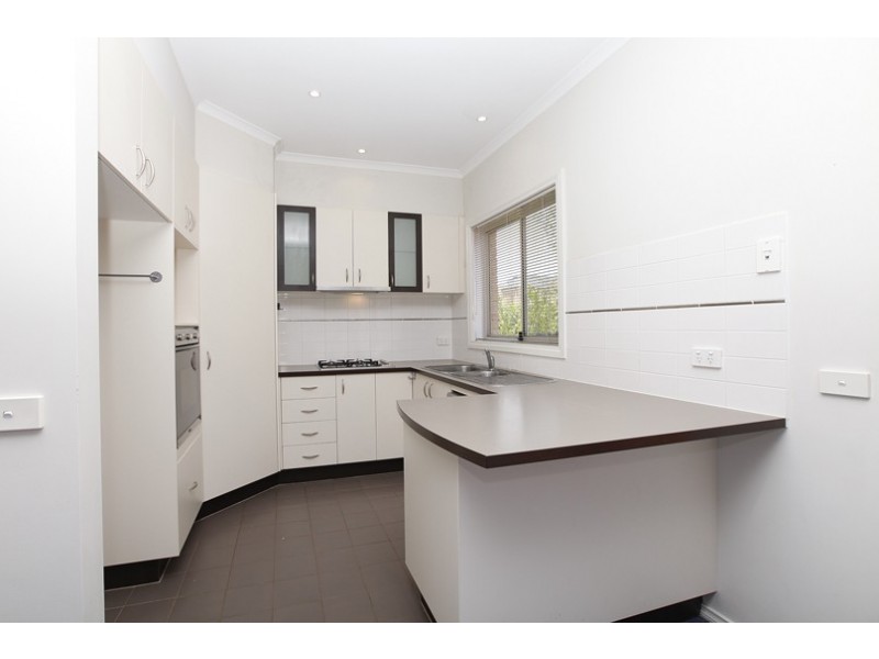 6 Flame Crescent, South Morang VIC 3752