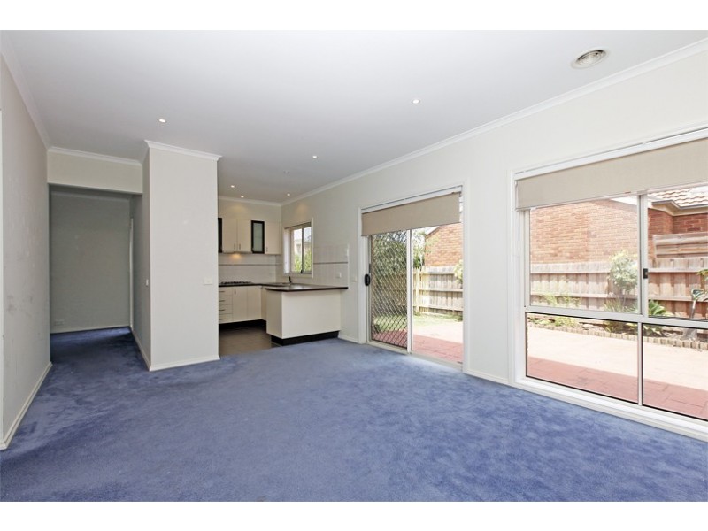 6 Flame Crescent, South Morang VIC 3752