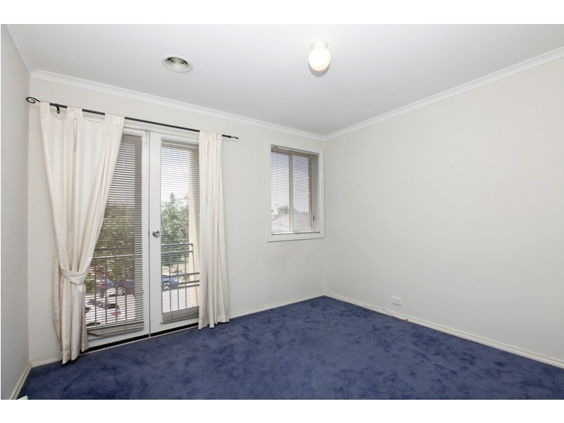 6 Flame Crescent, South Morang VIC 3752