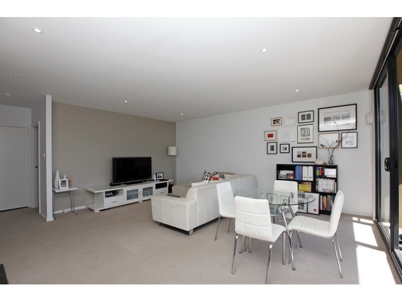 2/70 Janefield Drive, Bundoora VIC 3083