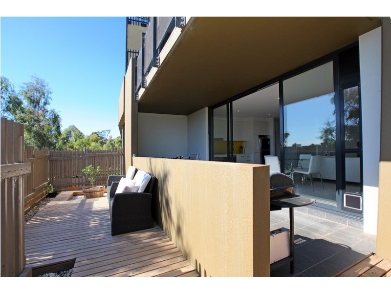 2/70 Janefield Drive, Bundoora VIC 3083