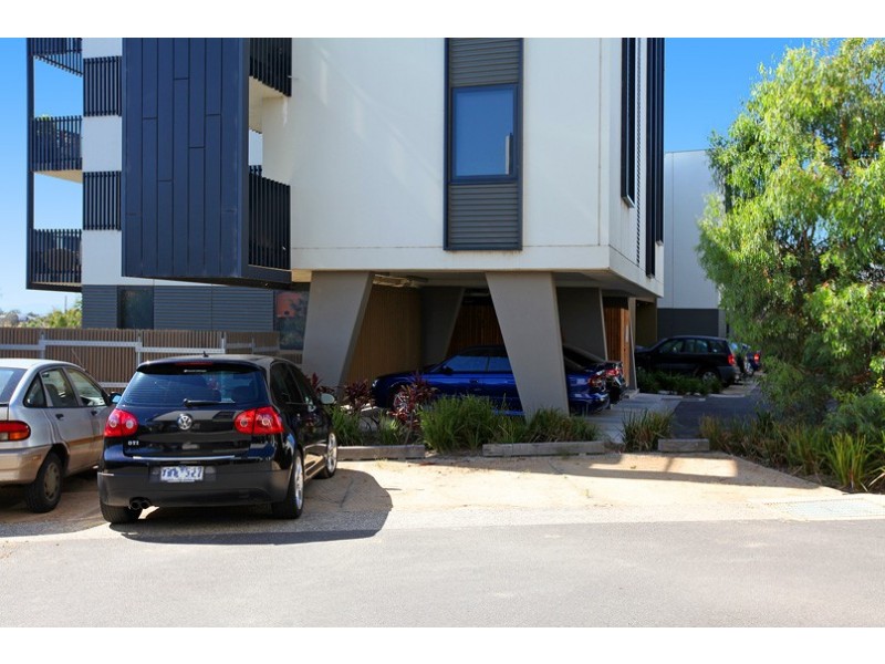 2/70 Janefield Drive, Bundoora VIC 3083