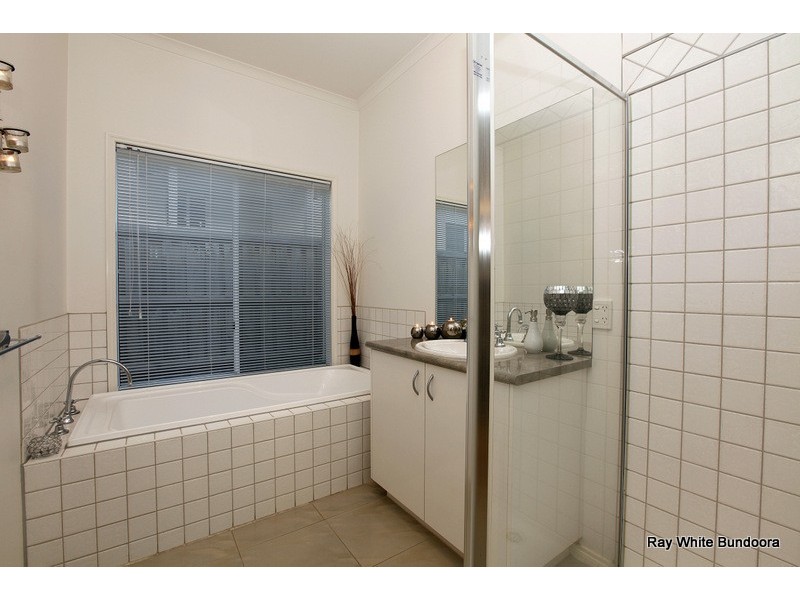 16 Velvet Avenue, Bundoora VIC 3083