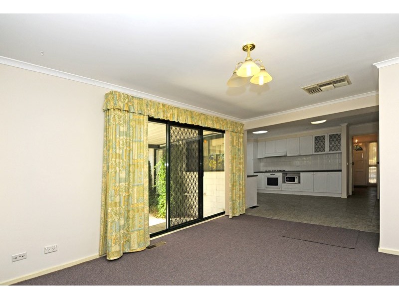 5 Poseidon Close, Mill Park VIC 3082
