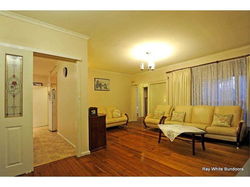 9 Flag Street, Kingsbury VIC 3083