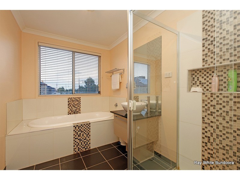 2 Chatsworth Avenue, Mernda VIC 3754