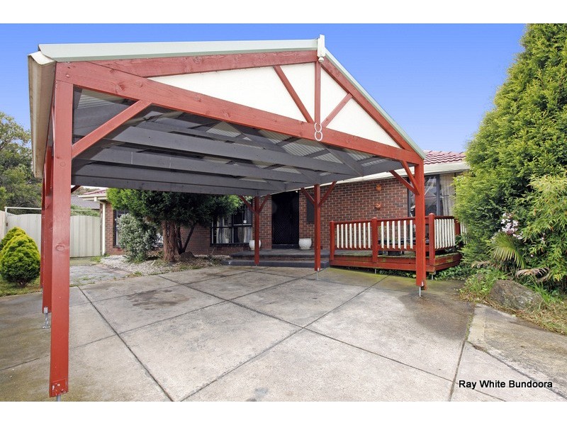 31 Buckmaster Drive, Mill Park VIC 3082