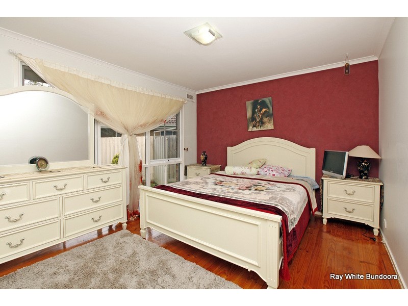 31 Buckmaster Drive, Mill Park VIC 3082