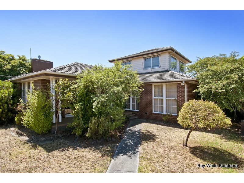 2 Maple Grove, Bundoora VIC 3083