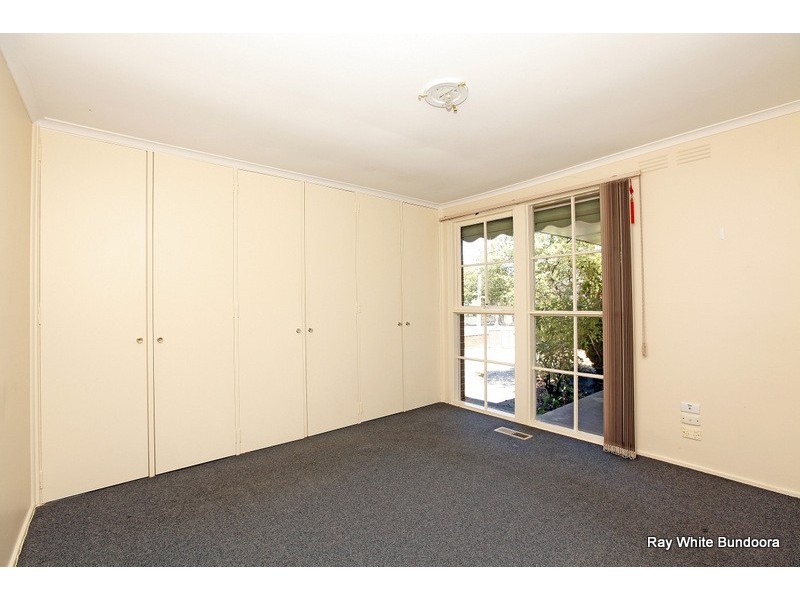 2 Maple Grove, Bundoora VIC 3083