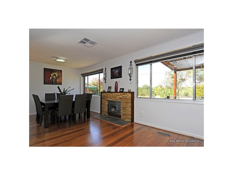 122 Holt Parade, Bundoora VIC 3083