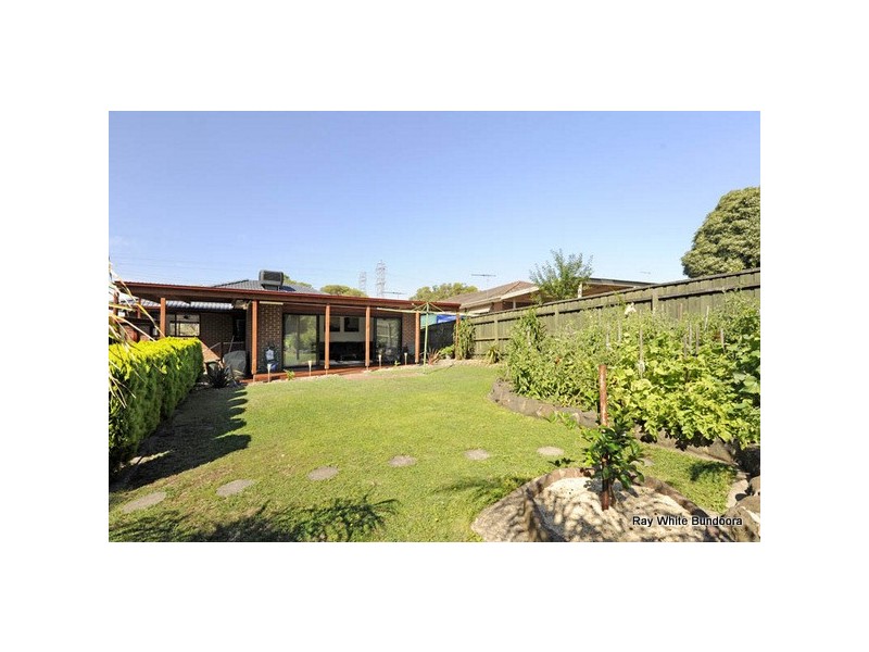 122 Holt Parade, Bundoora VIC 3083