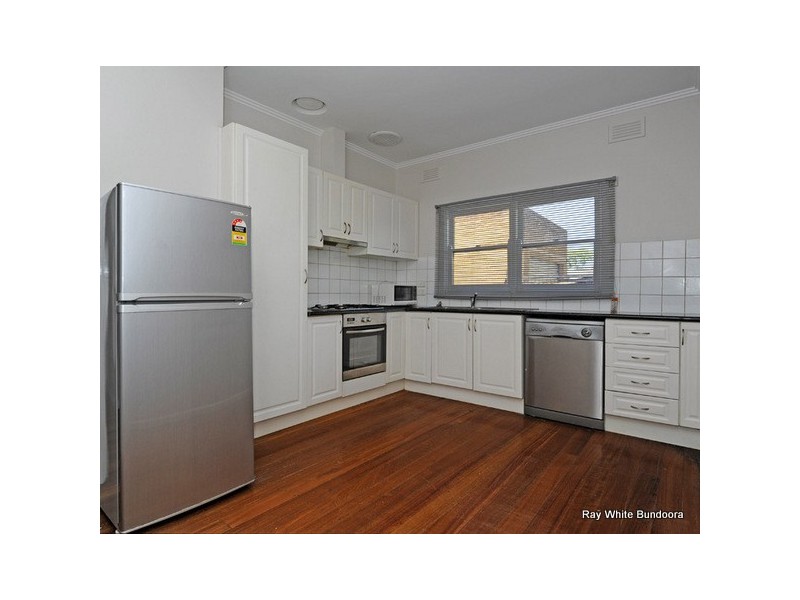 18 Maryborough Ave, Kingsbury VIC 3083