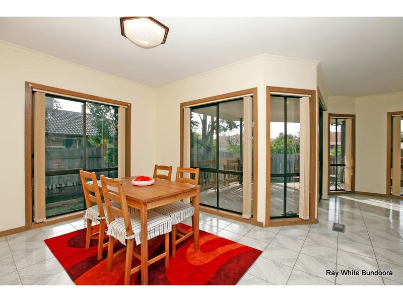 2/14 Dunne Street, Kingsbury VIC 3083